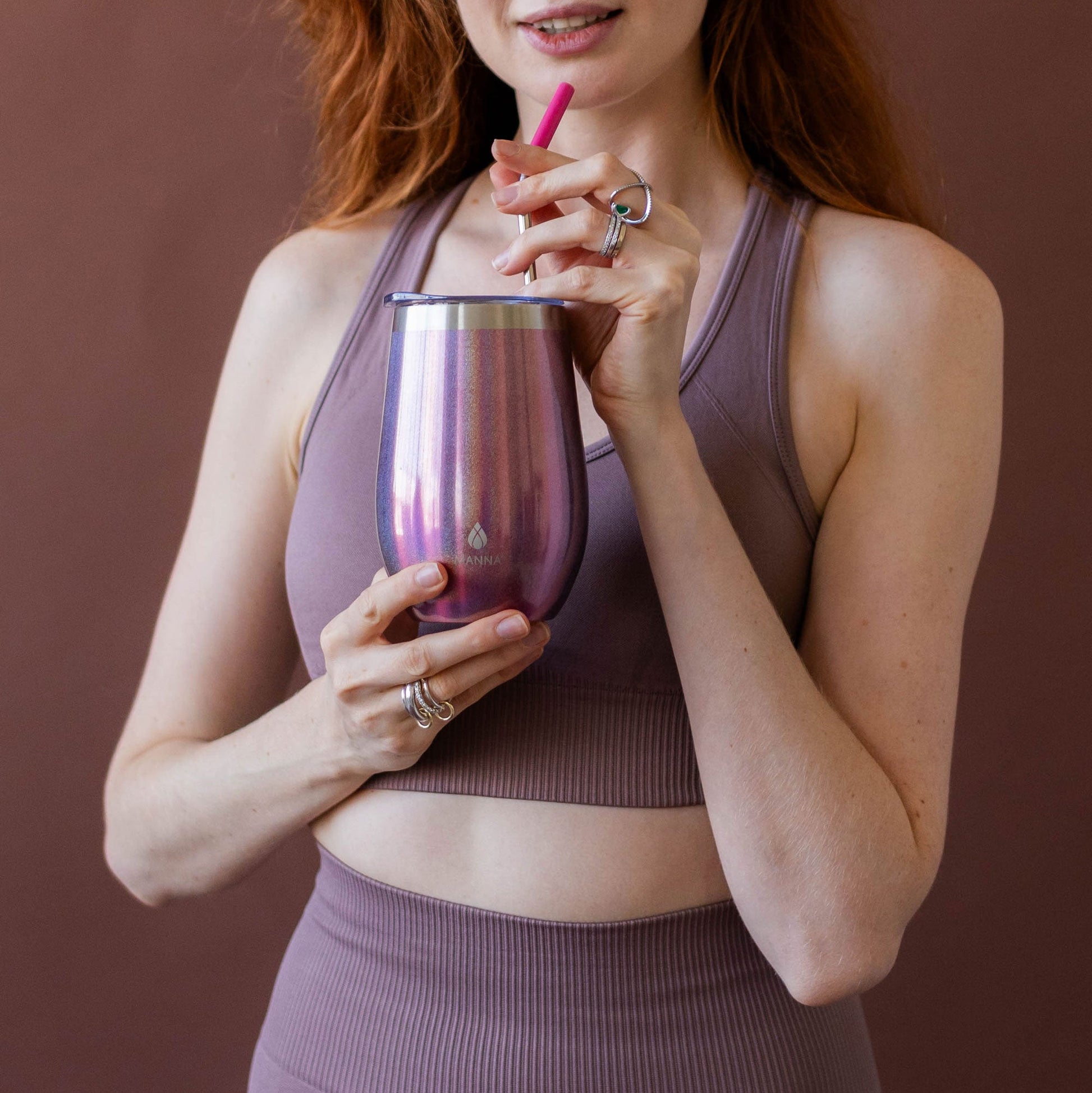 17-oz-straw-wine-tumbler-j4 9_Manna_Website_Lifestyles-25.jpg