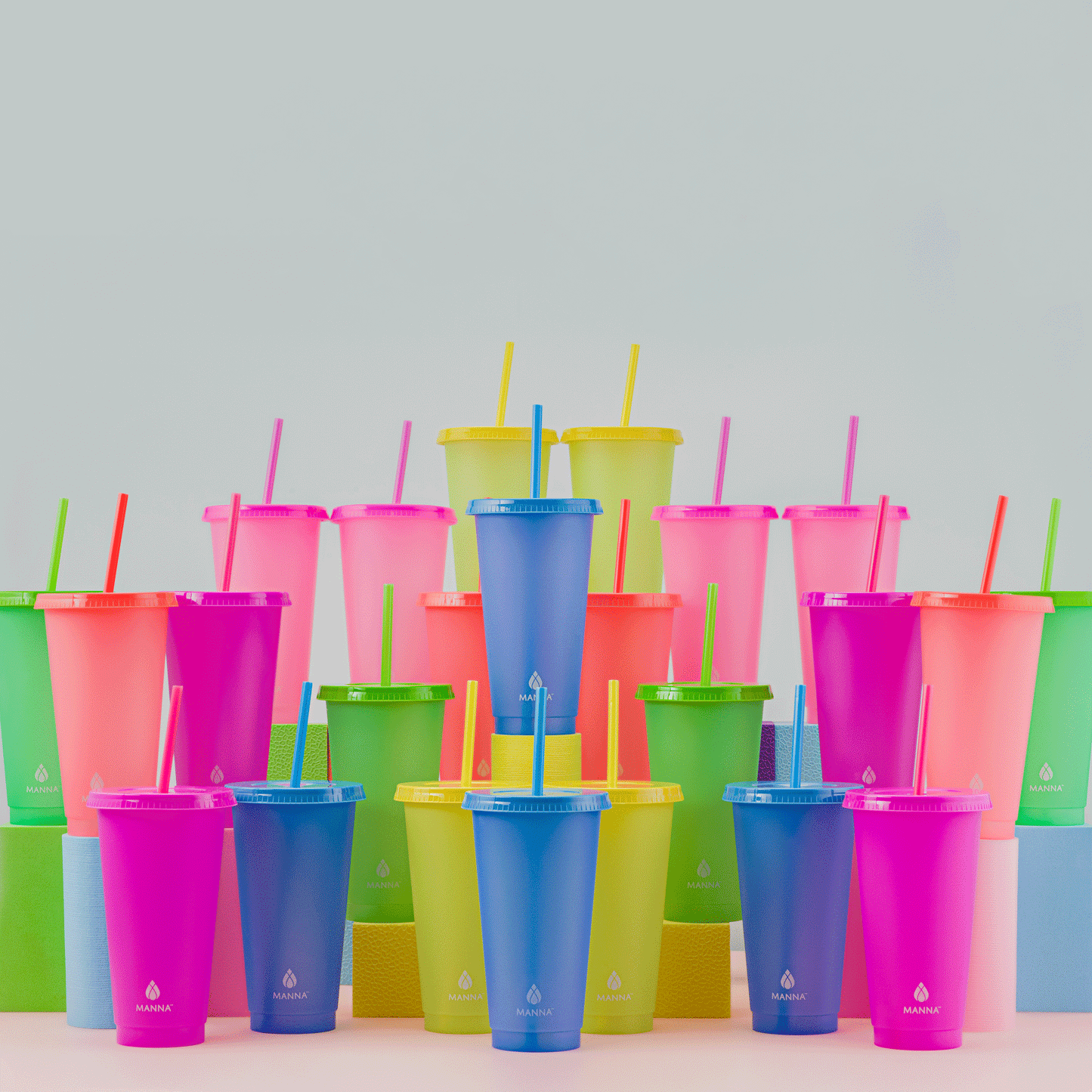 24-piece-original-color-changing-cup-set-l1 A0029811.gif