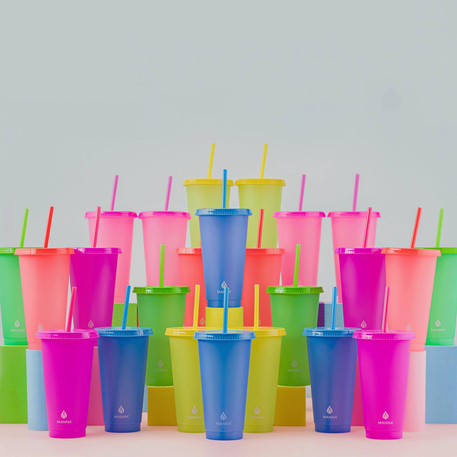 24-piece-original-color-changing-cup-set-l1 A0029811.gif